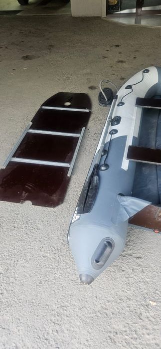 Продам лодку надувная