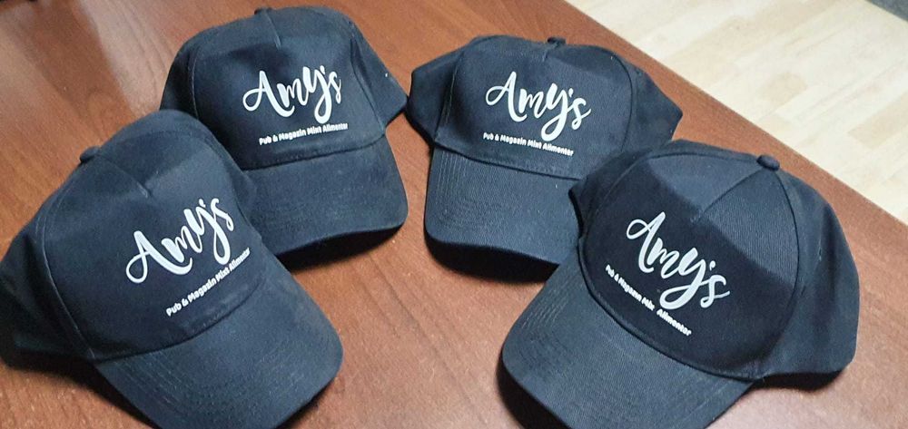 Etichete,bannere,bennere,colantari magazine, stikere auto,placi rigide