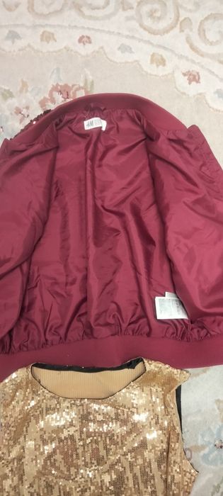 Куртка для девочки очень красивая и качественная