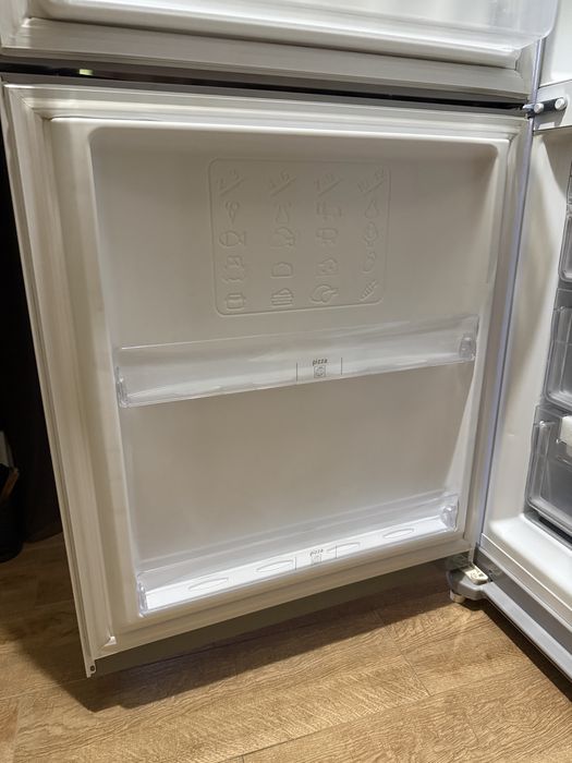 Холодильник Ariston Hotpoint продам