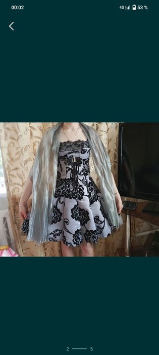 Платье нарядное женское