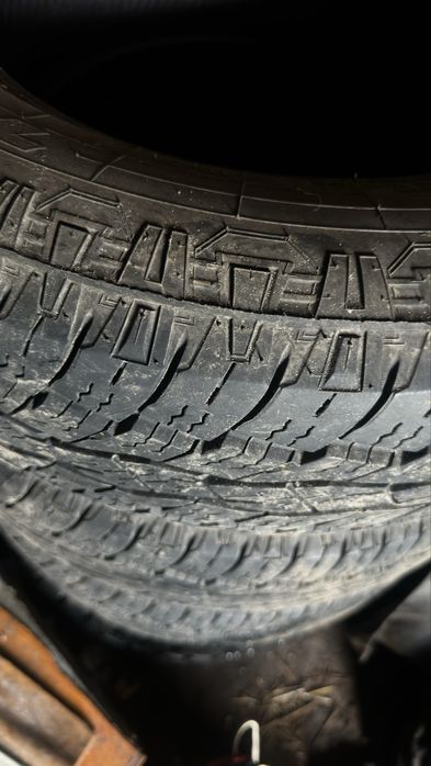 Продам комплект резины r17
