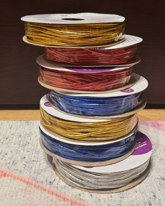 Decoratiuni Craciun ( beteala, ren, pahar, panglica, ochelari)