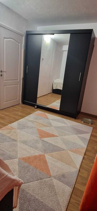 Apartament 2 camere de vânzare – Găești | Etaj 3 | Renovat | Centrală proprie