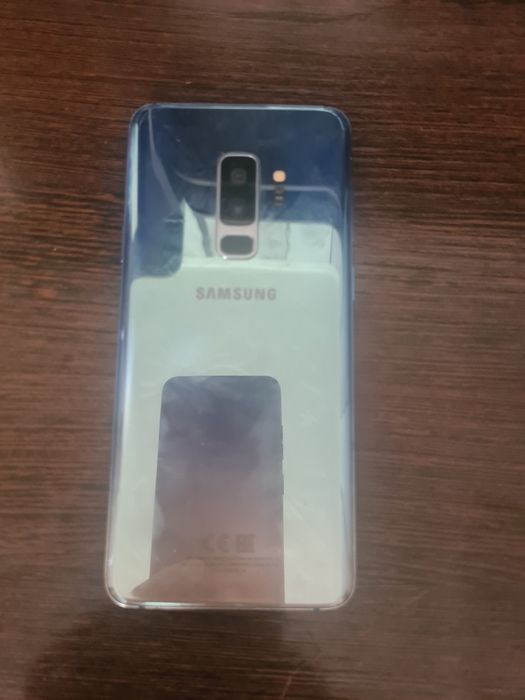 Продам Samsung S9+