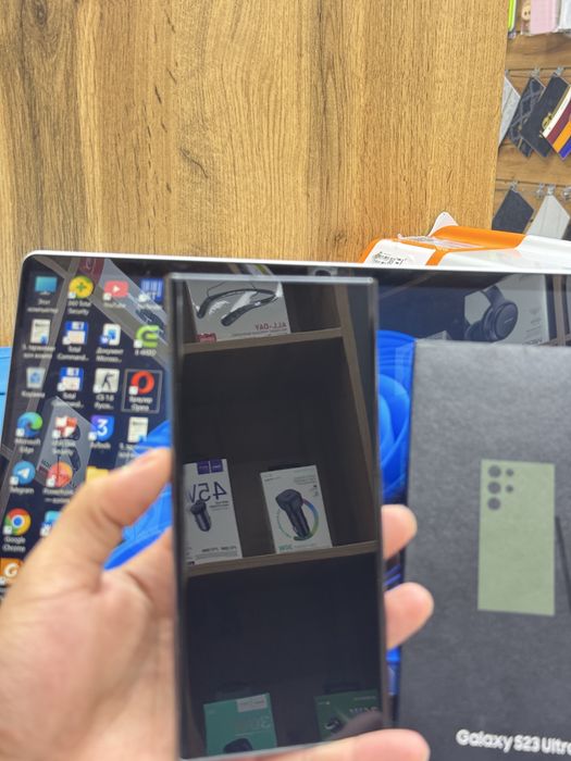 Samsung S23 ultra 12/256