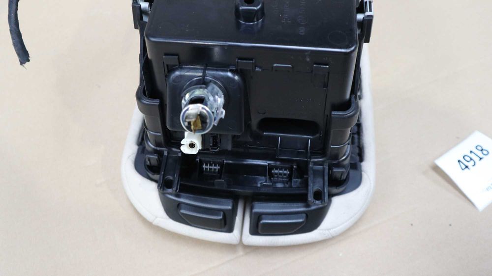 Подлакътник БМВ Х5 Ф15 BMW X5 F15 Бежов