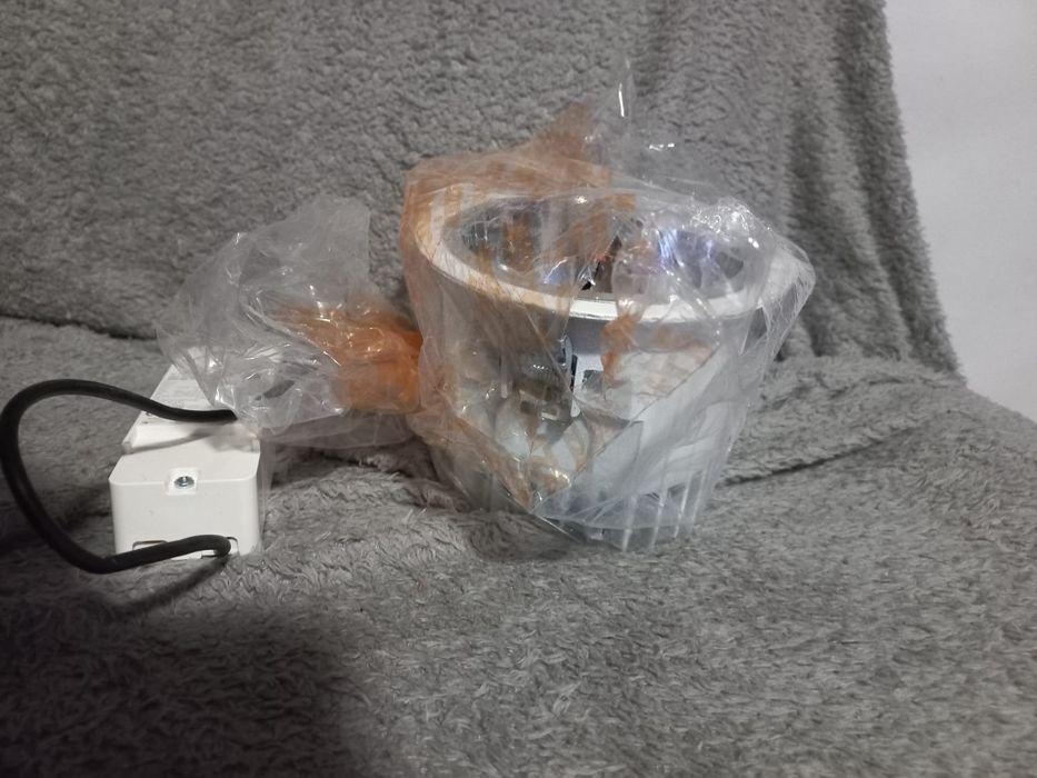 Spoturi led medi si mari noi încastrate