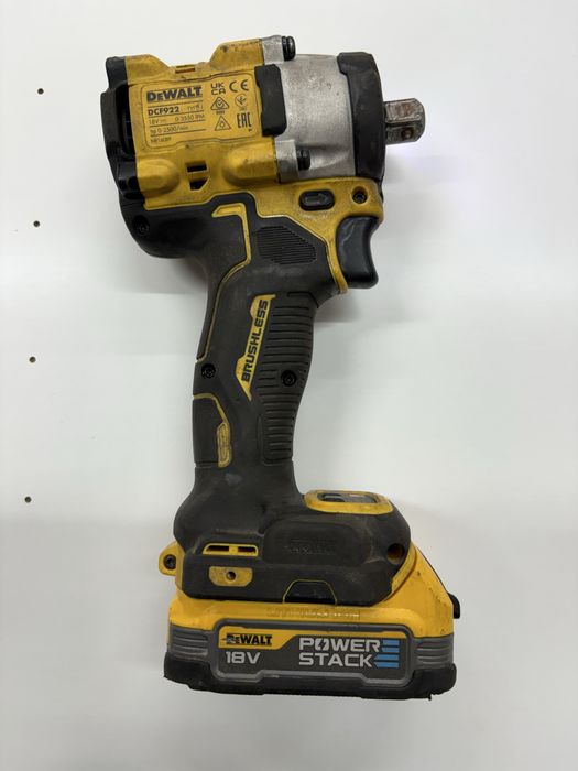 DeWalt 406 nm DCF922n с батерия