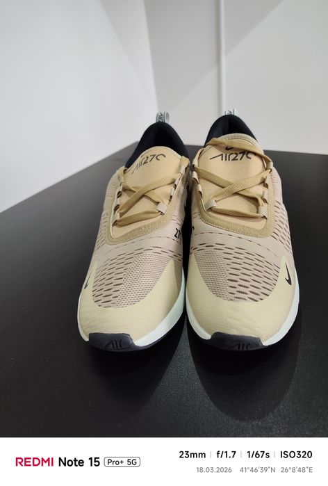Маратонки Nike Air Max 270 и New Balance 9060