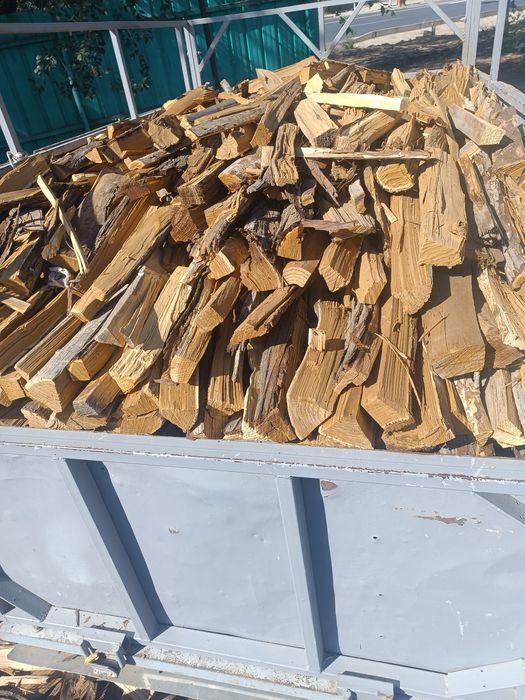 Дрова с доставкой.
