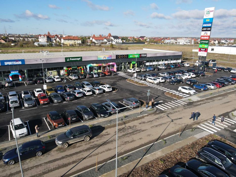 Inchiriem spatiu comercial 187 mp Funshop Park Mosnita, Timis