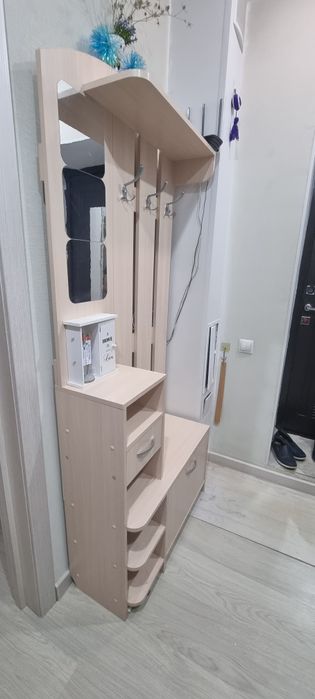 Вешалка в прихожую