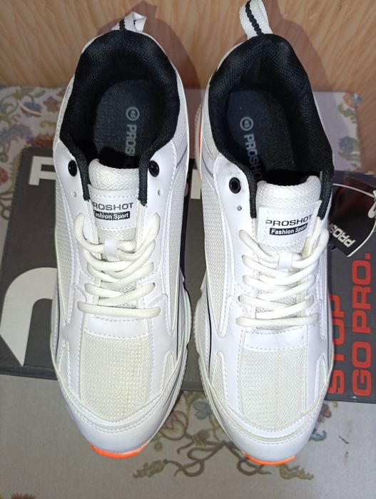 Турецкие кроссовки, размеры 40,41,45