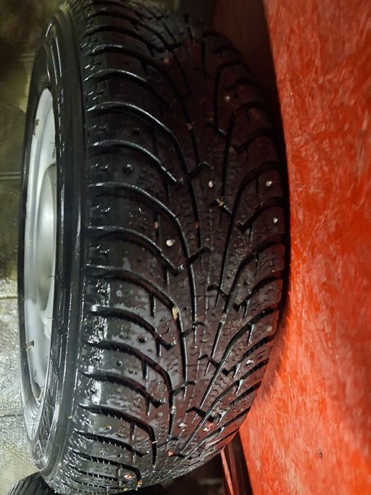 Продам комплект колес