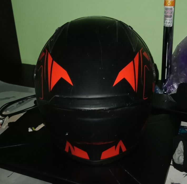 Продам шлем для мотоцикла