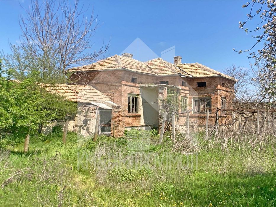 Продава се Къща в с. Изворник, Област Варна - 72 кв.м за 125 €/кв.м - Снимка #3