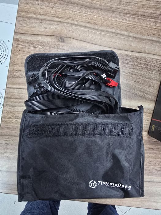 Sursa Thermaltake toughpower grand rgb 850w + 80 Gold