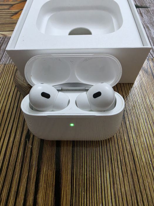 ОРИГИНАЛНИ Air pods pro 2 Слушалки