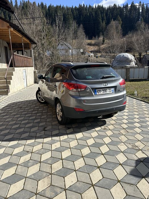 Vând Hyundai ix35