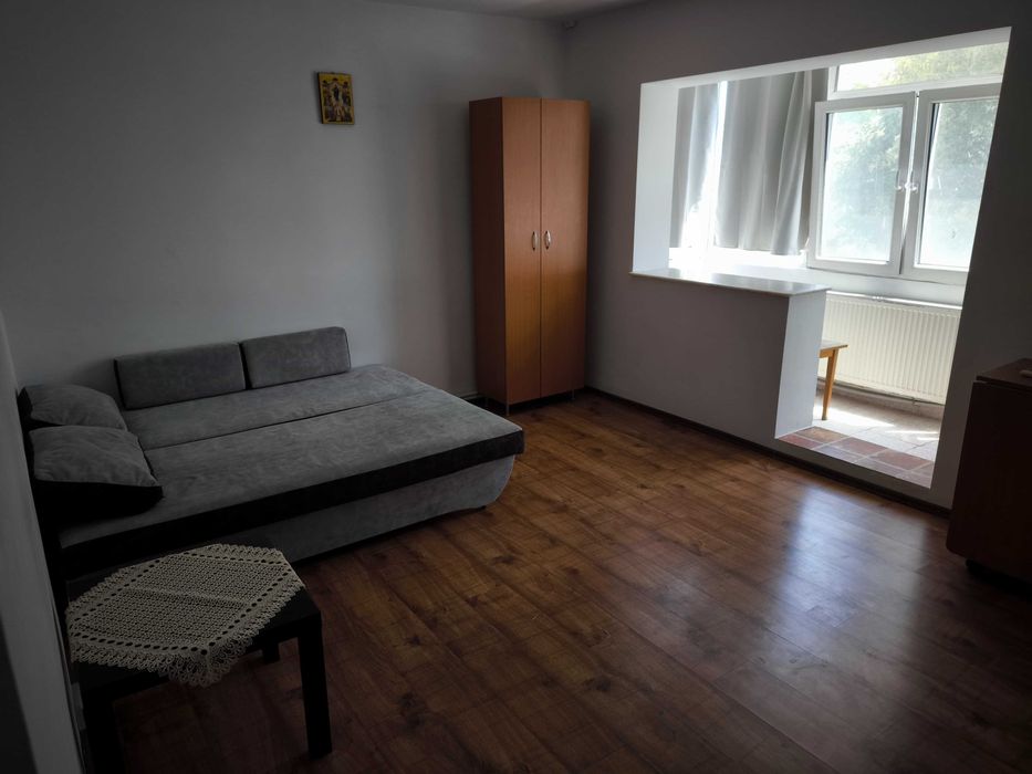 Apartament de închiriat 3 camere Zoom beach