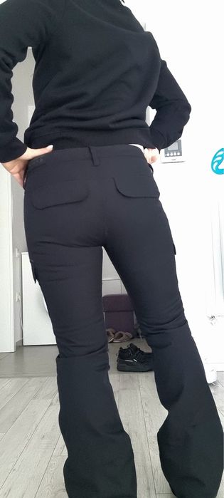 Vand pantaloni snowboard femei XS Burton noi