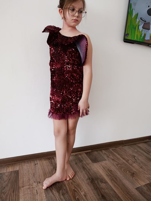 Продам платье детское , не одевалось , новое