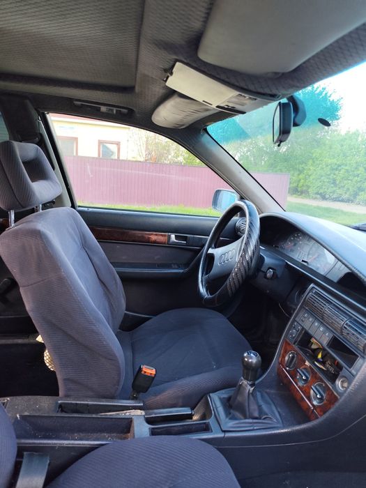 Продам Audi 100 C4
