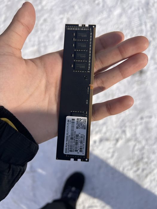 Продам оперативку 8 гб