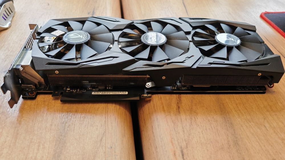 Placa video NVIDIA GEFORCE GTX 1070 de 8Giga Asus ROG Strix