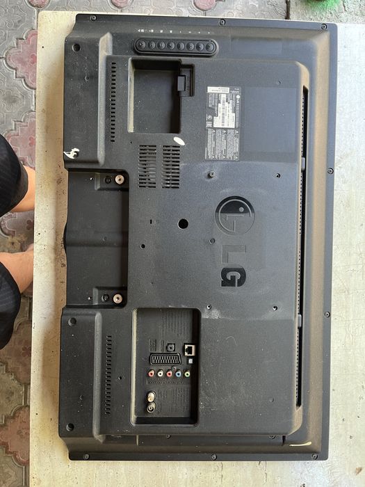 Продам Телевизор LG 32LN570V