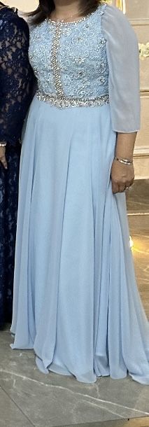 продам вечерние платья