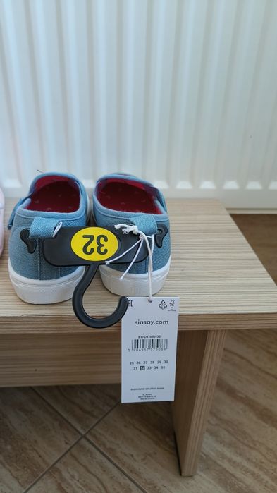 Teniși fete NOI 32 + balerini gimnastica