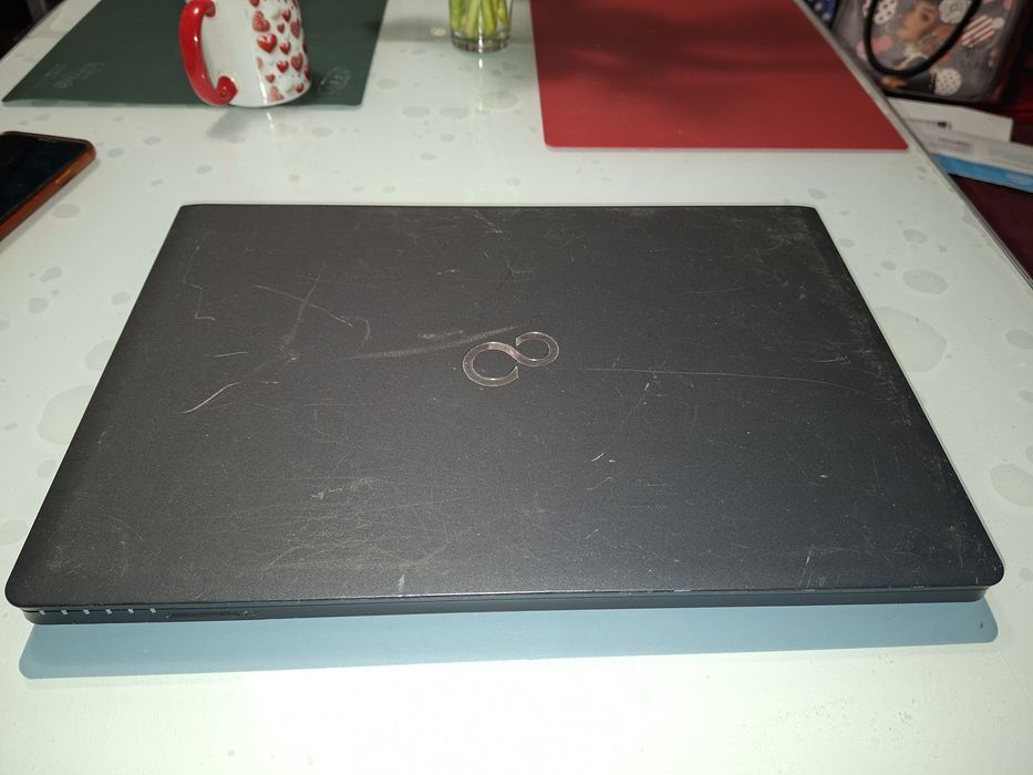 Fujitsu A555, SSD 250gb, 12 gb ram, Intel i3, Bluetooth, Windows 11