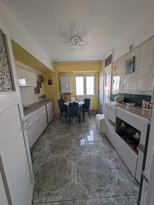 4 camere, 90 mp, bloc reabilitat,centrală proprie, parcare, elegant