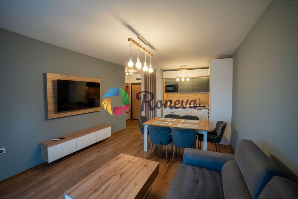 Дава се под наем Двустаен апартамент в Варна, Център - 60 кв.м за 598.23 € - Снимка #3