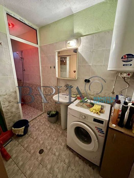 Двустаен на Лятно Кино Тракия до Фратели