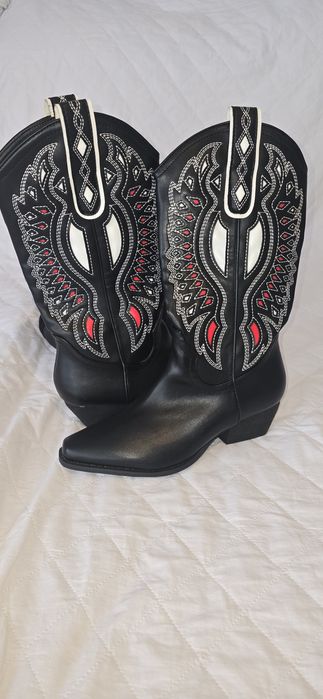 НОВИ , Дамски ботуши , Бродерия