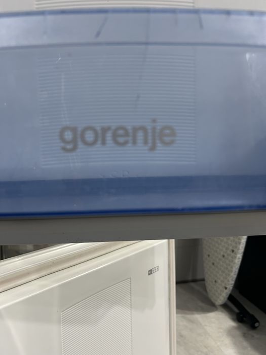 хладилник с фризер за вграждане GORENJE RKI 4294 W