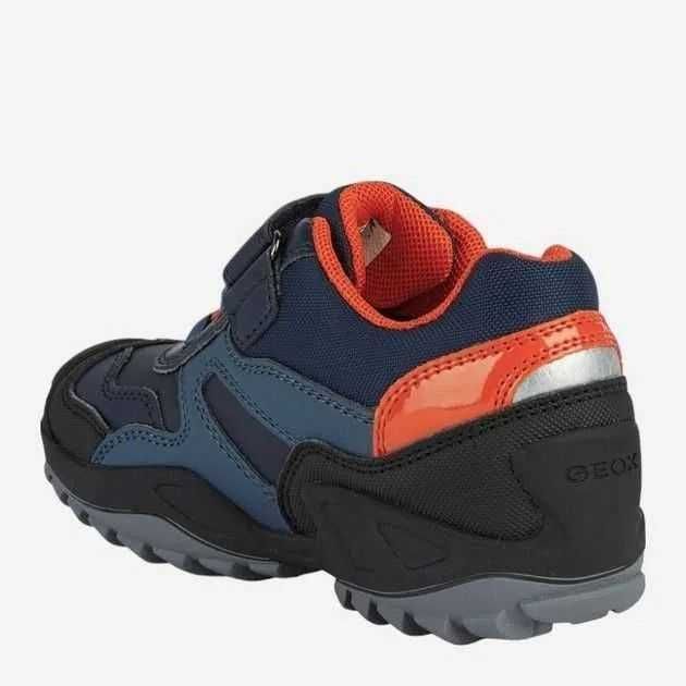 Водоотталкивающие дышащие   ботинки GEOX разм.38(25,4см) привозные