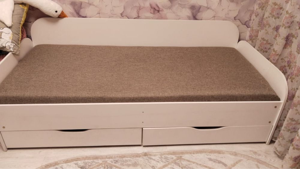 Одноместная кровать