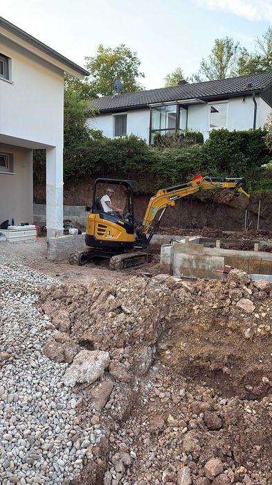 Багер с оператор – изкопни работи Трявна, Габрово, В. Търново