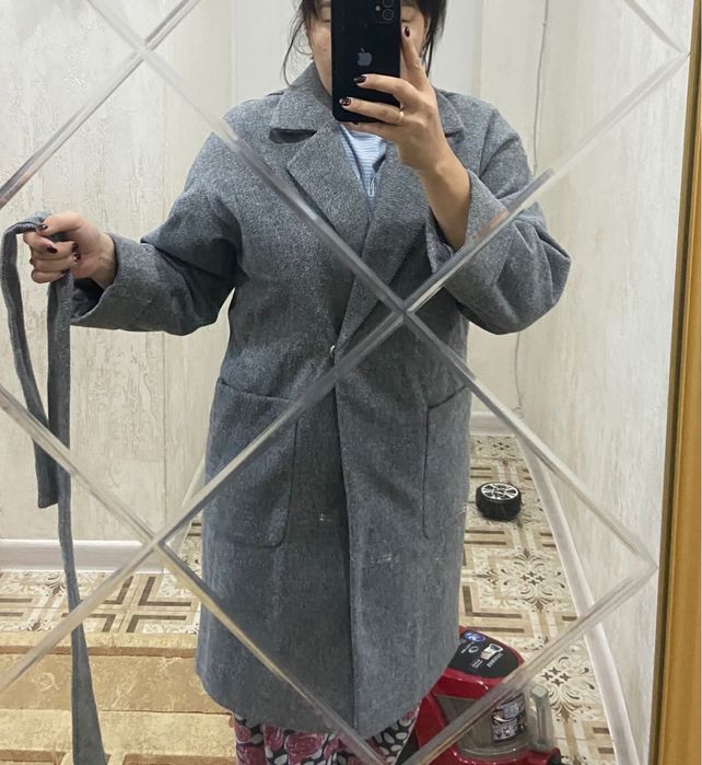 Женские куртки, жилетки