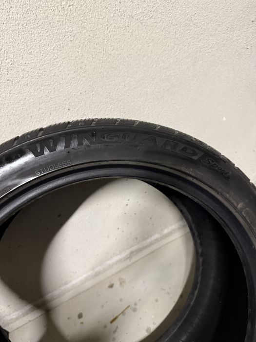 Гуми Continental Contisport 205/40/19