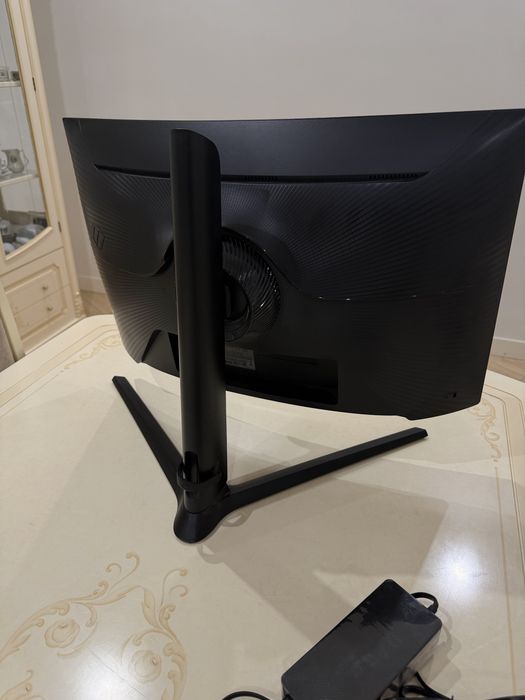 Монитор Samsung g6