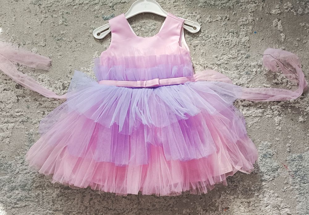 Платье детское праздничное