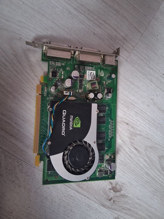 Продавам nvidia quadro fx1700