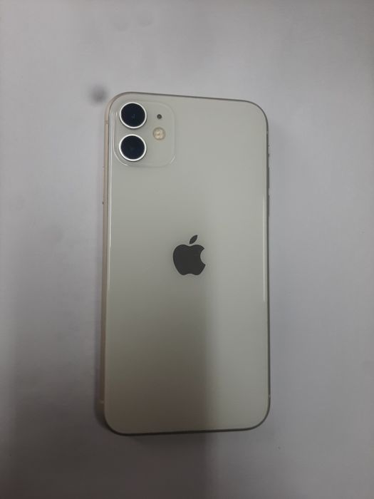 iPhone 11. iPhone