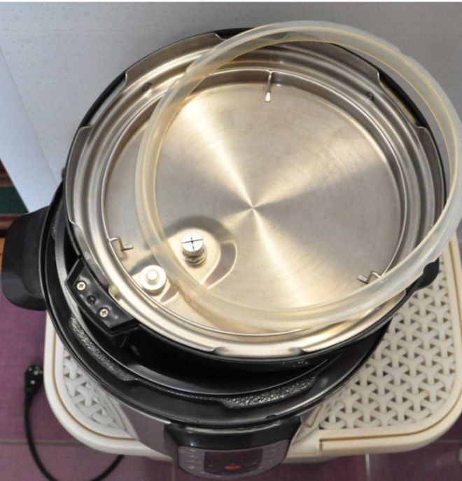 Продам мультиварку