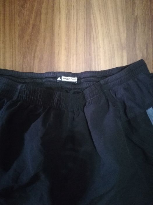 Pantaloni scurți Adidas response formotion